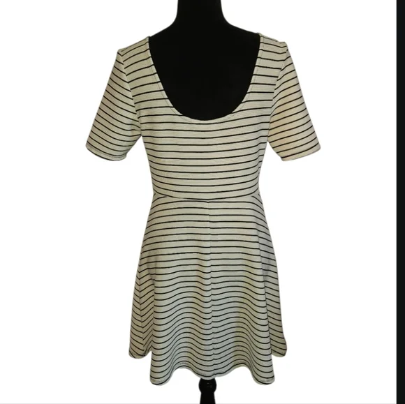 Speechless Black & White Stripe Mini Dress - Size XL - Picture 3 of 7